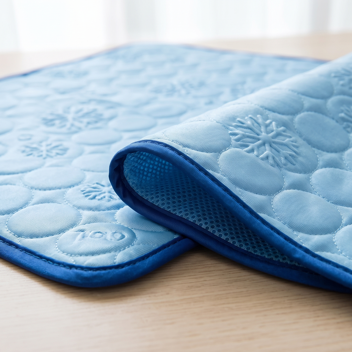 Frost Dog Cooling Mat fabric and edge close-up