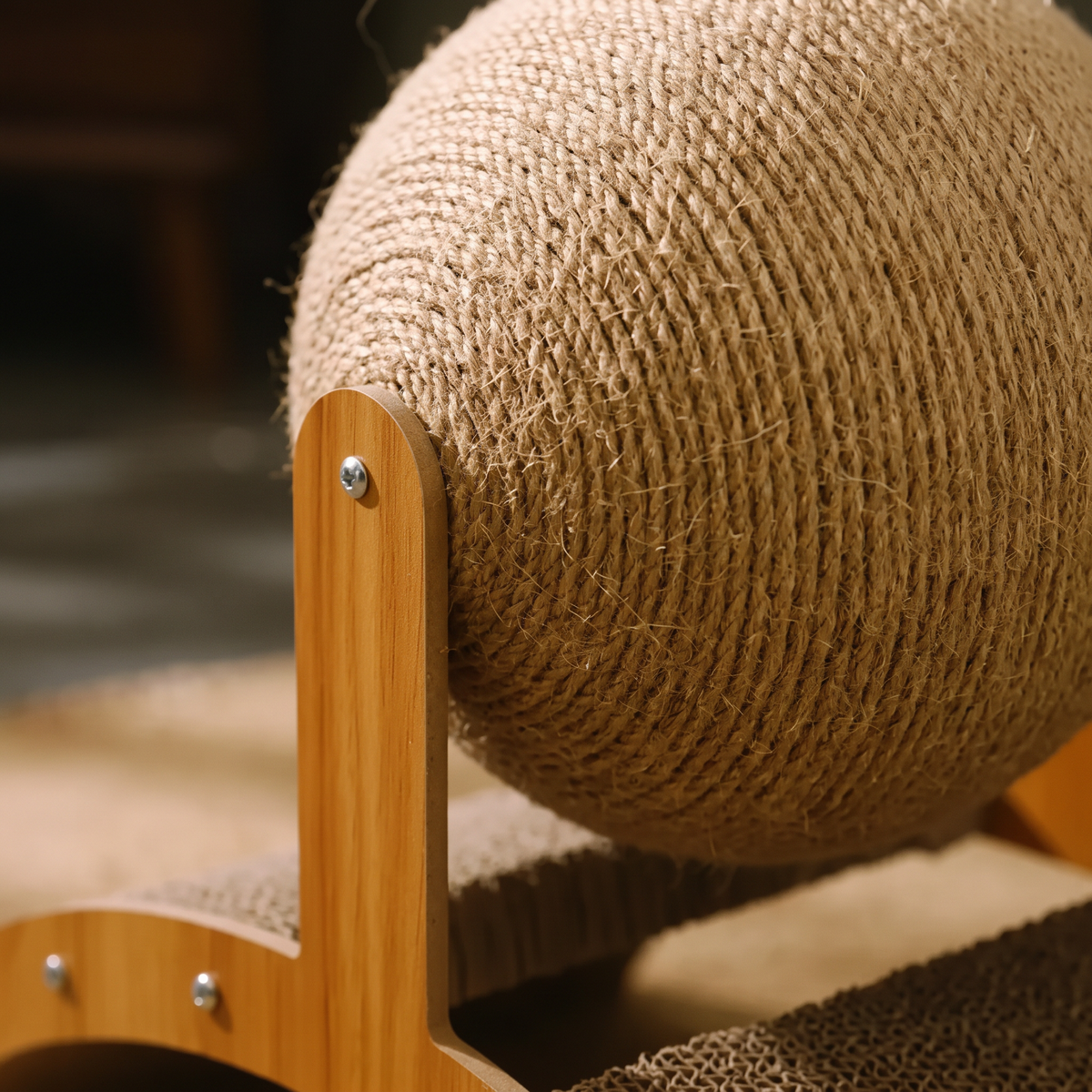 Pivot Sisal Cat Scratching Ball sisal close-up