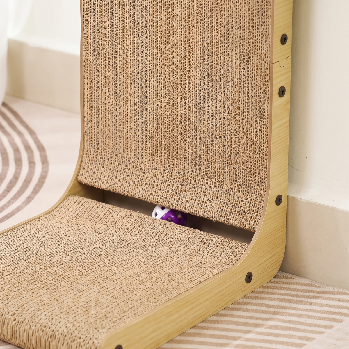 Corner L-Shape Cardboard Cat Scratcher cardboard close-up